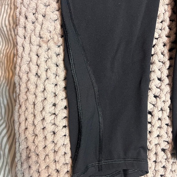 Lululemon cropped leggings - Picture 4 of 15